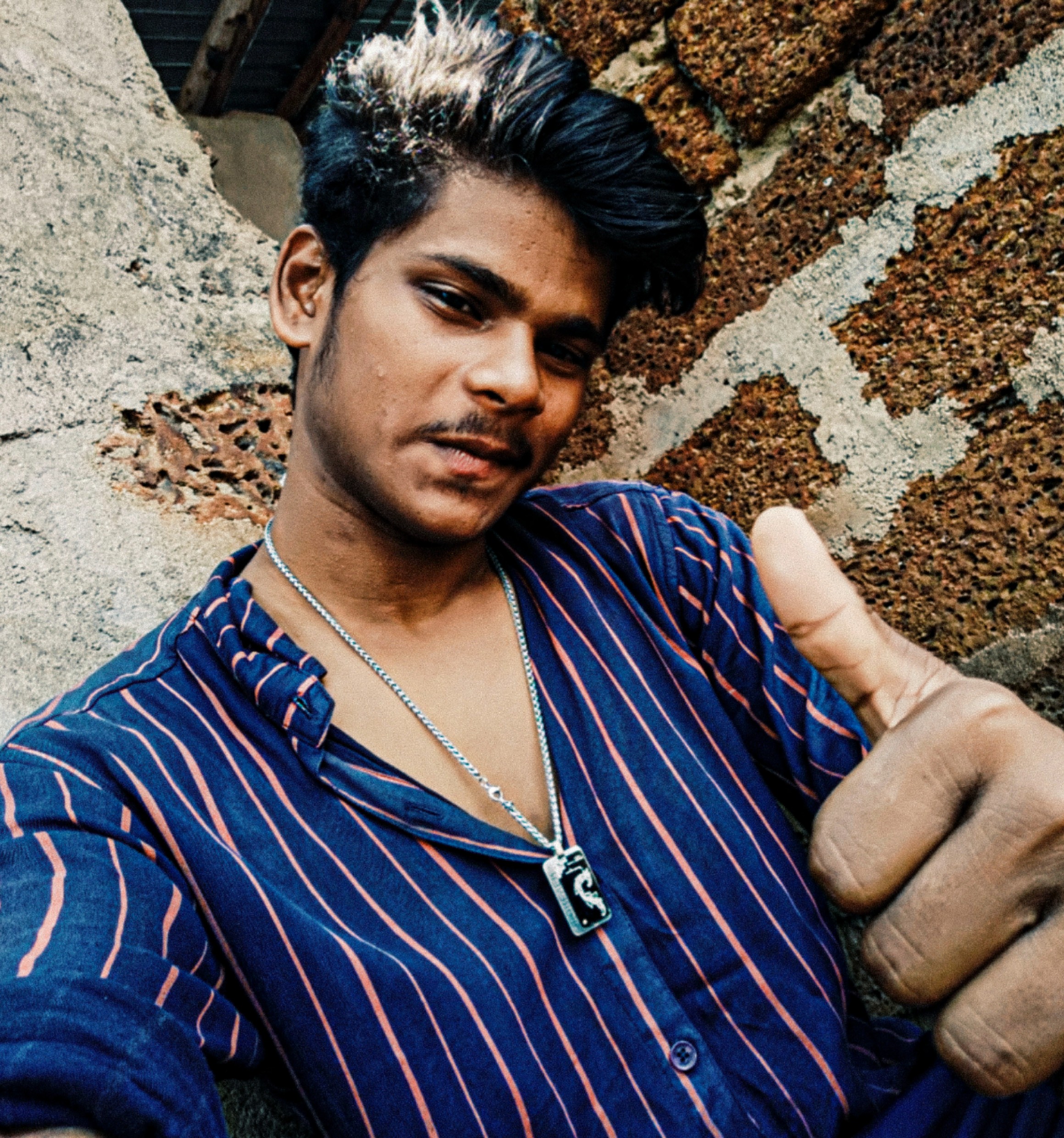 Mangu Kumar Sahoo Selfie Poses Of The Dragon.jpeg