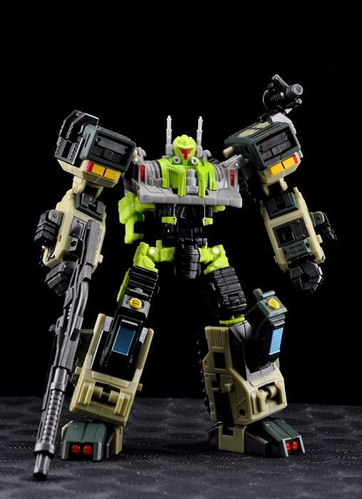 Power Core Combiner Steamhammer with Maketoys Missile Launcher Jungle Type