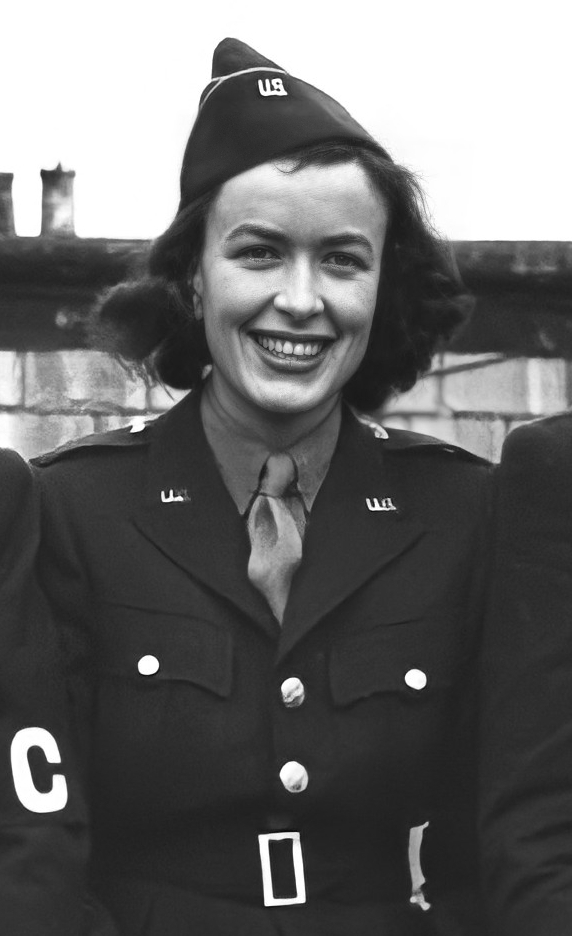 Kathleen Harriman wearing a uniform when she was a war correspondent